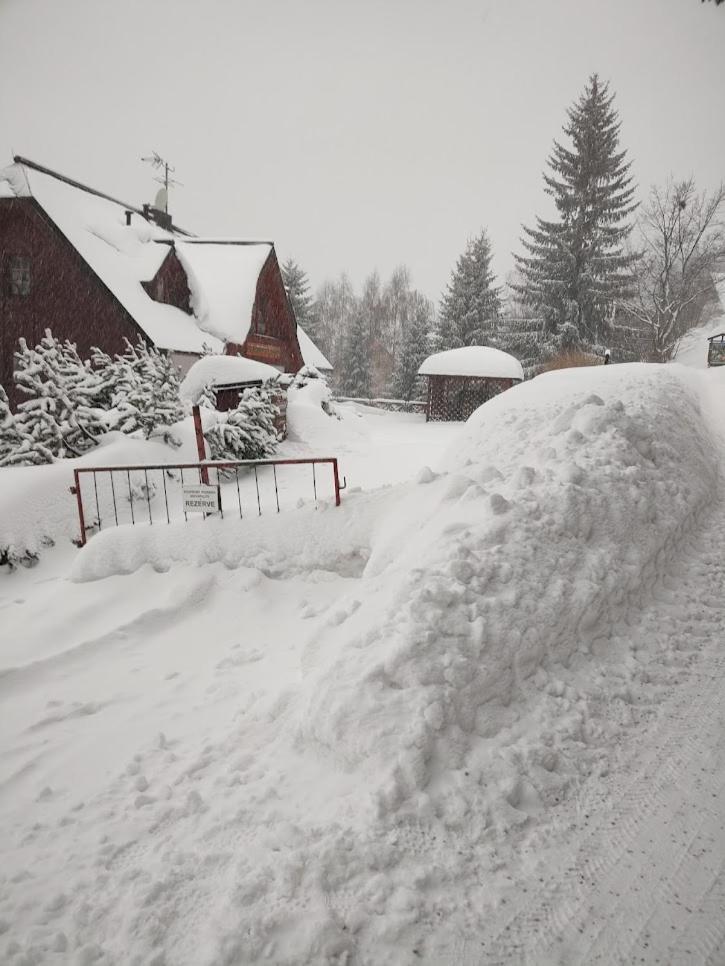 Triluzkovy Pokoj Pension Kubu Spindleruv Mlyn Bagian luar foto